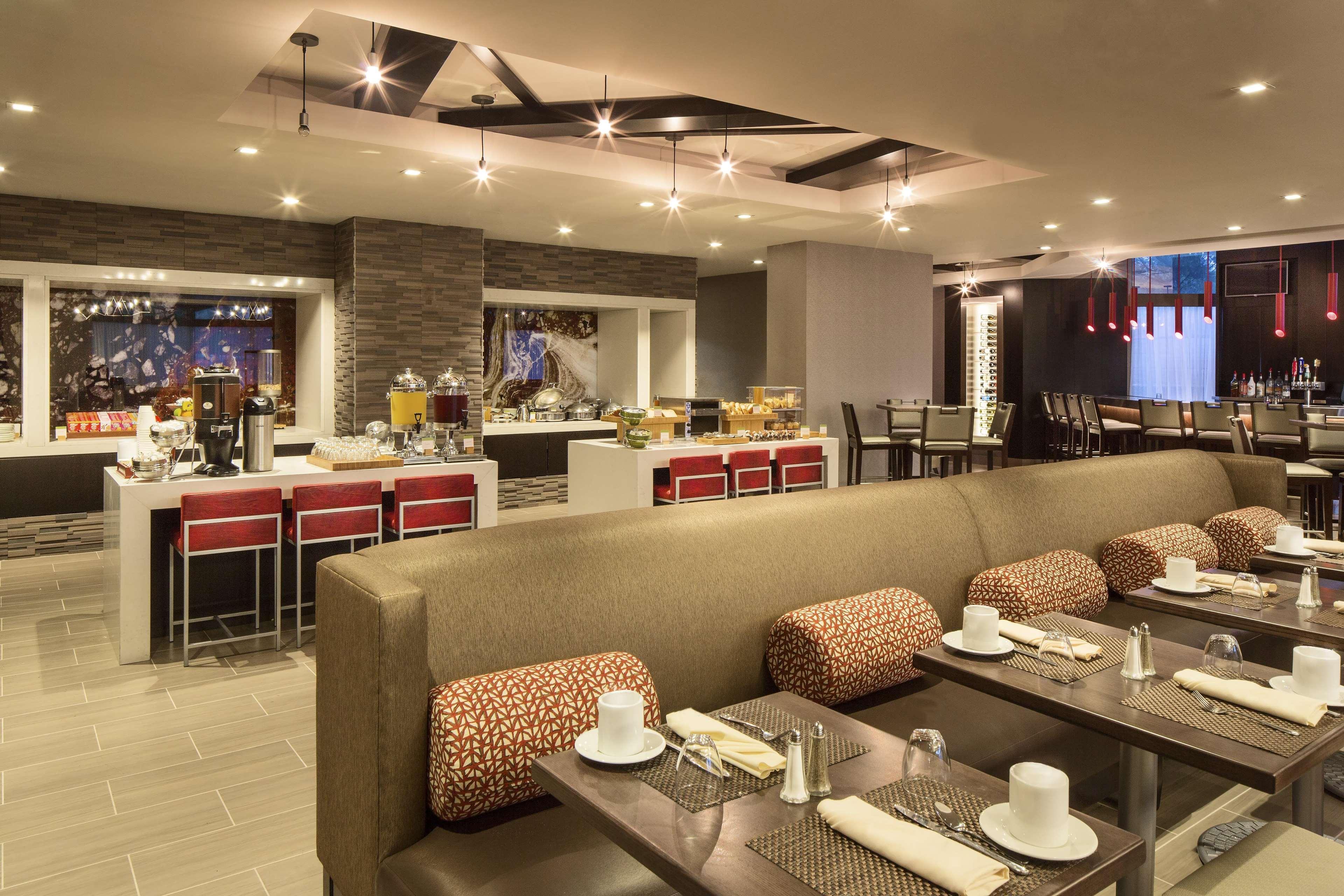 Doubletree By Hilton Hotel Largo Washington Dc Restaurant photo