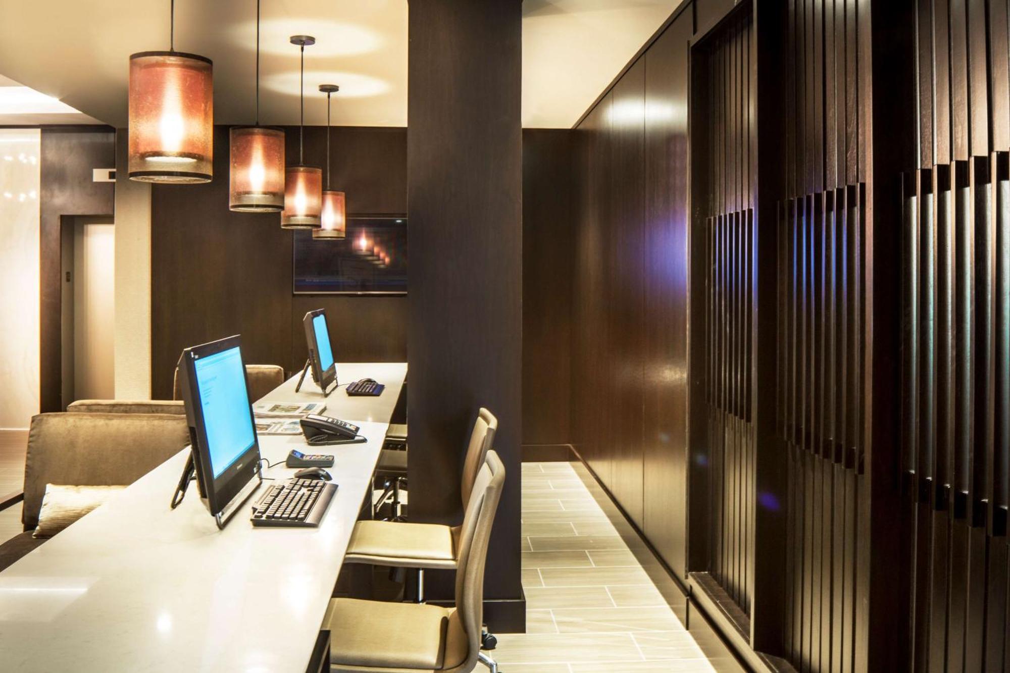 Doubletree By Hilton Hotel Largo Washington Dc Exterior photo